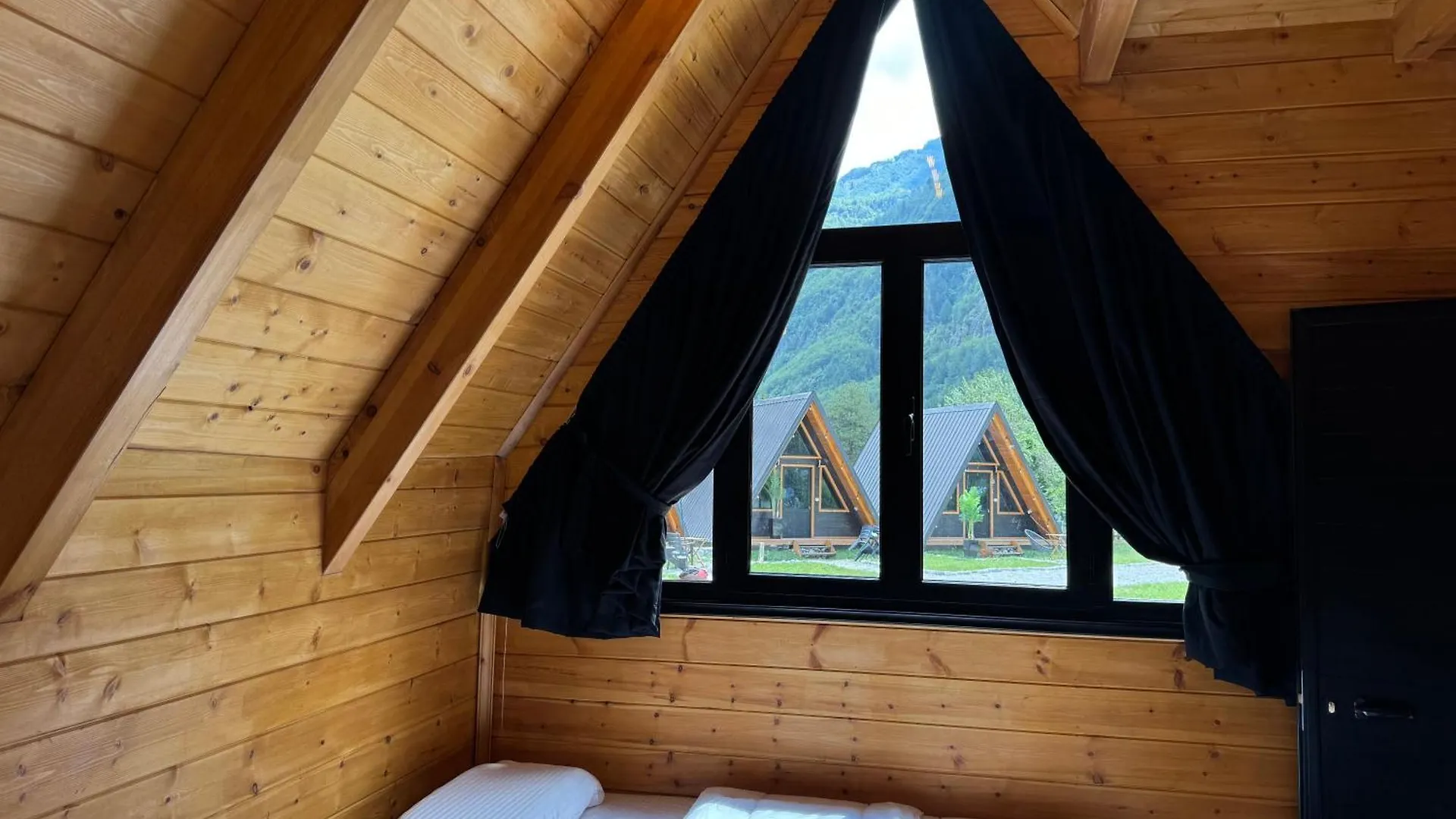 Thethi Villas 0*, Theth Albanie